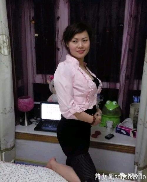 国产熟妇自拍,展现岁月沉淀下的独特魅力